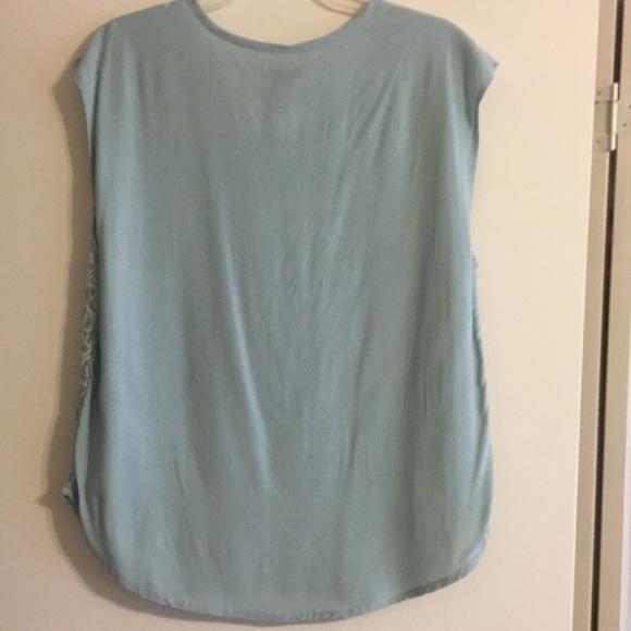 NWT mint in color sleeveless blouse. - Picture 3 of 3